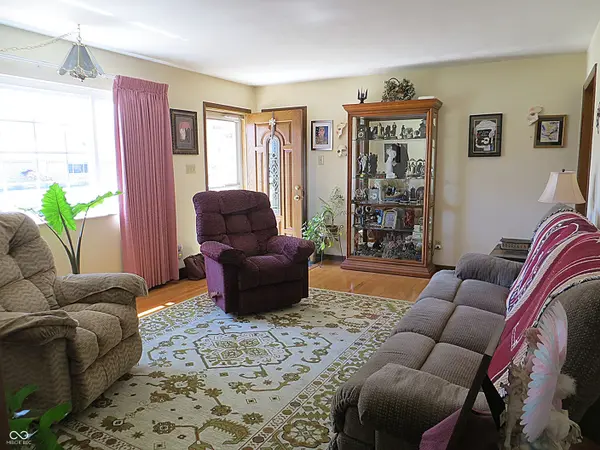 628 W Ralston RD, Indianapolis, IN 46217