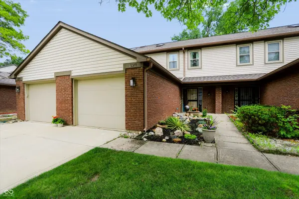 6448 Bay Harbor LN, Indianapolis, IN 46254