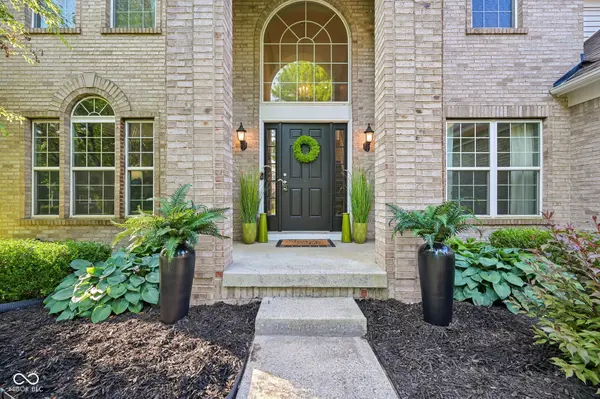 6177 Grove Walk CT, Noblesville, IN 46062