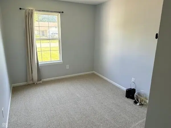 213 E Carolina ST, Fortville, IN 46040