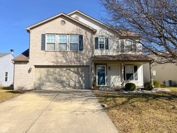 14243 Holly Berry CIR, Fishers, IN 46038