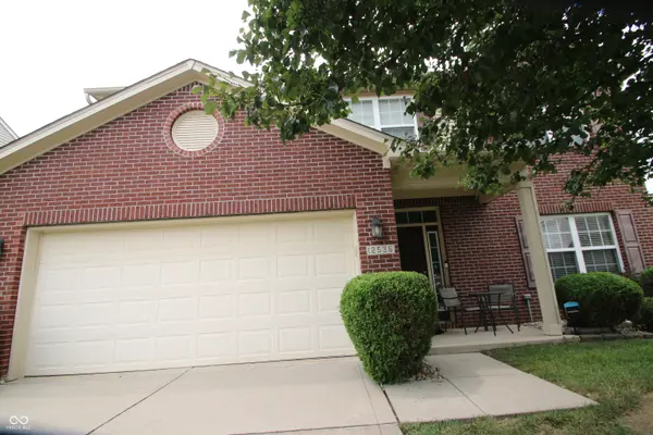 12536 Schoolhouse RD, Fishers, IN 46037