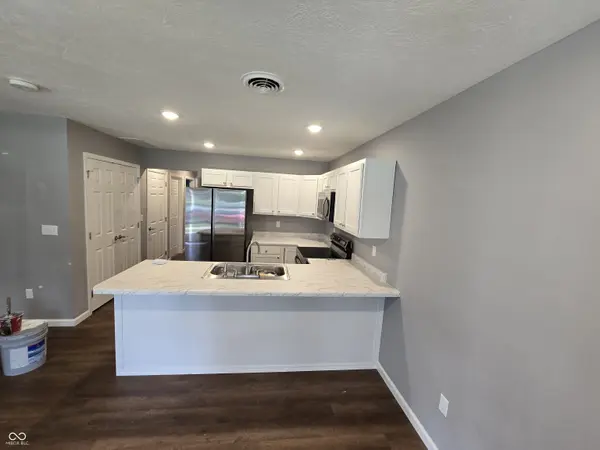 323 W Walnut ST, Greensburg, IN 47240