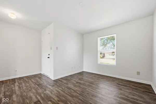 11431 Arches DR, Indianapolis, IN 46235