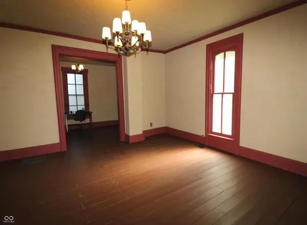 302 E Washington ST, Waynetown, IN 47990