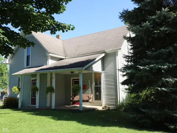 302 E Washington ST, Waynetown, IN 47990
