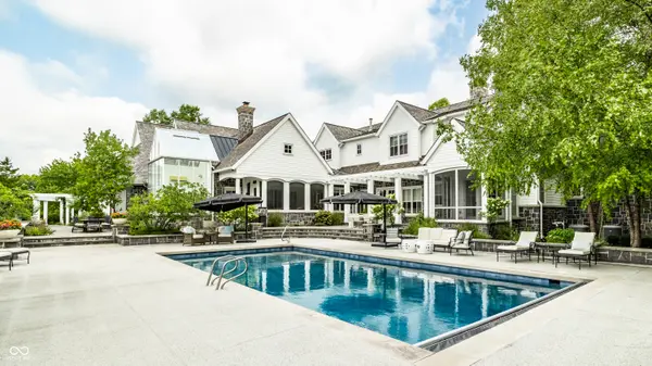 1121 Laurelwood, Carmel, IN 46032