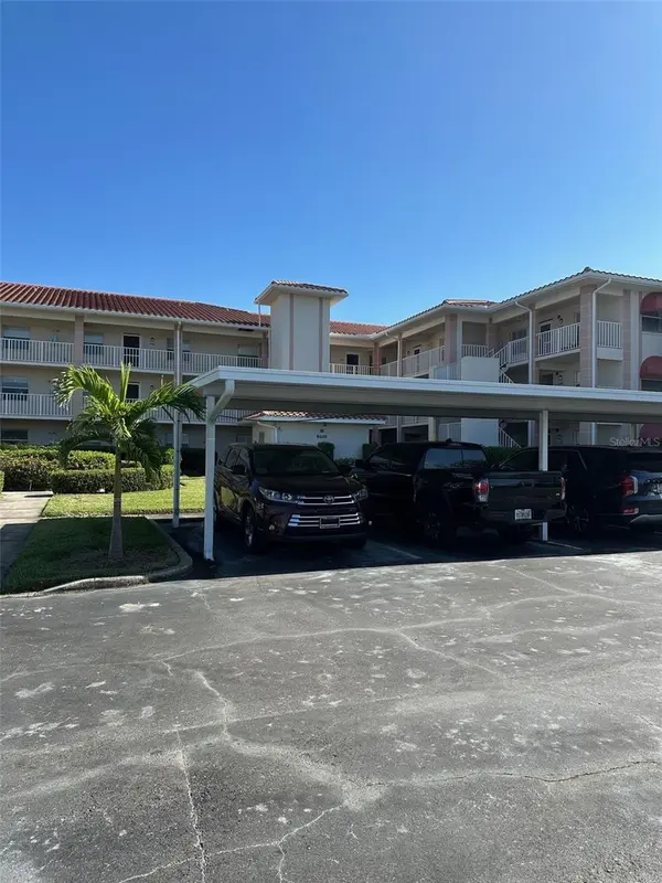 6505 STONE RIVER RD #202, Bradenton, FL 34203