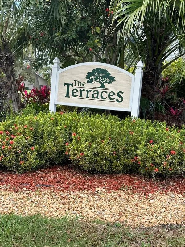 6505 STONE RIVER RD #202, Bradenton, FL 34203