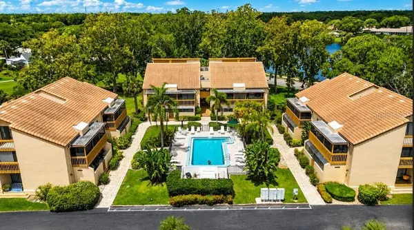 3037 WILLOW GREEN DR #12, Sarasota, FL 34235