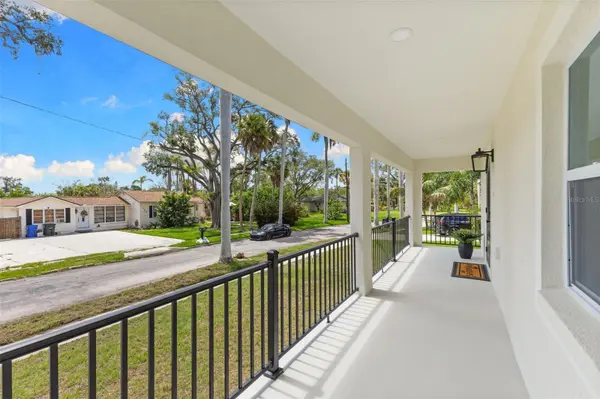 120 BROWN ST, Bradenton, FL 34208