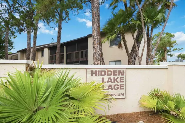 2752 HIDDEN LAKE BLVD #C, Sarasota, FL 34237