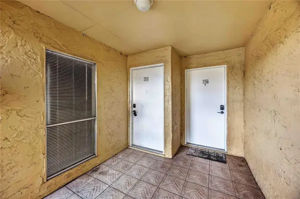 3457 CLARK RD #255, Sarasota, FL 34231