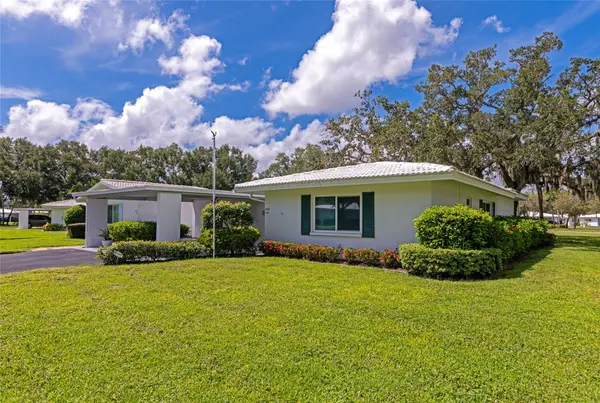 4202 SCHWALBE DR #89, Sarasota, FL 34235
