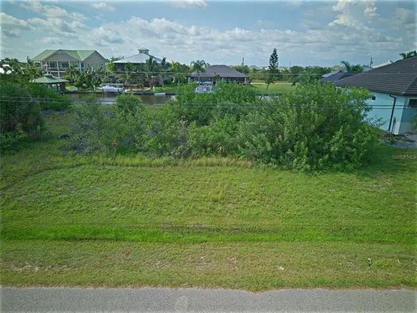 15482 MEACHAM CIR, Port Charlotte, FL 33981