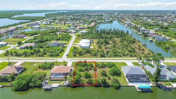 8633 CALUMET BLVD, Port Charlotte, FL 33981