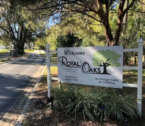3373 S ROYAL OAKS DR #15-8, Inverness, FL 34452