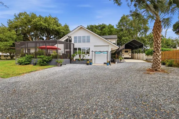 30216 HARRIS DR, Leesburg, FL 34748