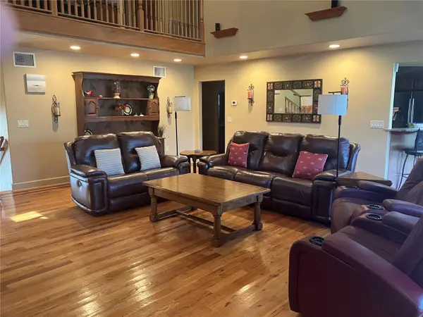 5361 CIRCLE DR, Weeki Wachee, FL 34607