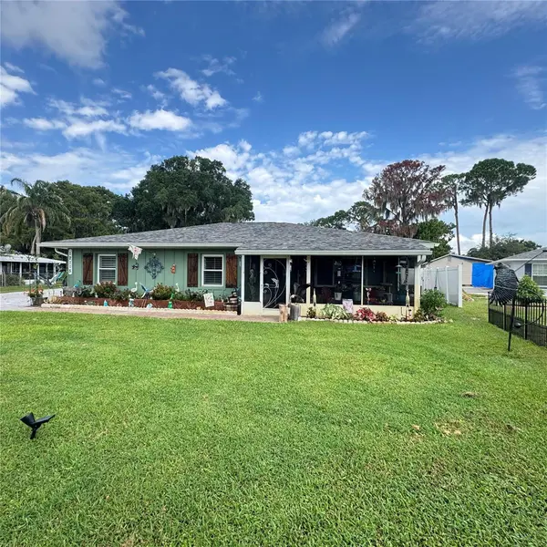 12115 VIRGINIA DR, Leesburg, FL 34788