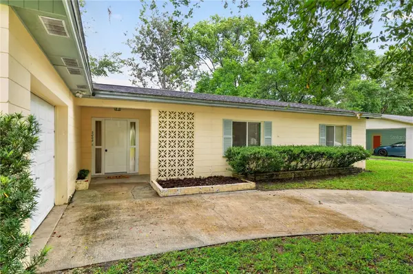 2002 NW 36TH DR, Gainesville, FL 32605