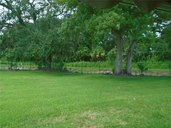 652 COTTAGE LN, Lakeland, FL 33803