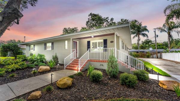 1522 DEL CREST PL, Lakeland, FL 33803