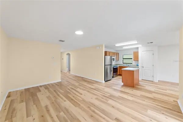 621 CHATHAM WALK DR, Ruskin, FL 33570