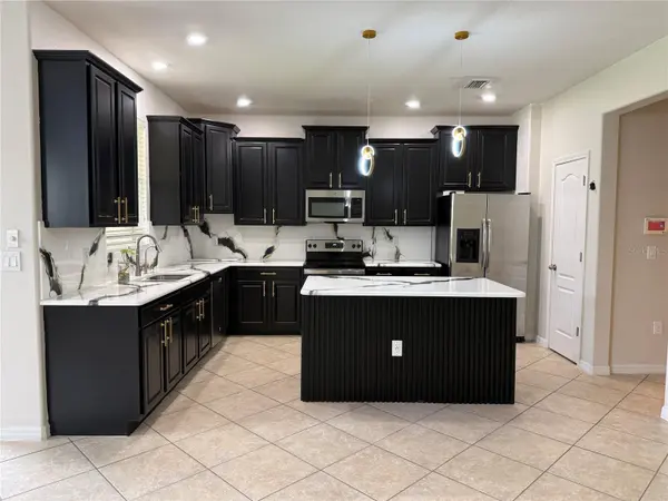 3439 RODRICK CIR, Orlando, FL 32824