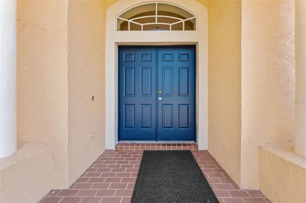 18125 SWEET JASMINE DR, Tampa, FL 33647