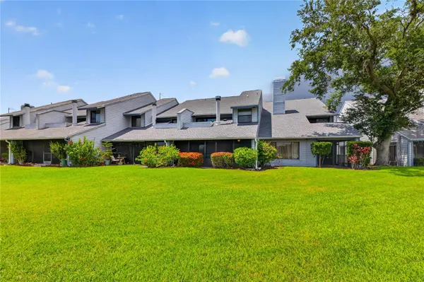 9050 PARK BLVD #7, Seminole, FL 33777