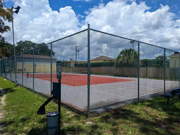 228 THORN TREE PL #228, Brandon, FL 33510