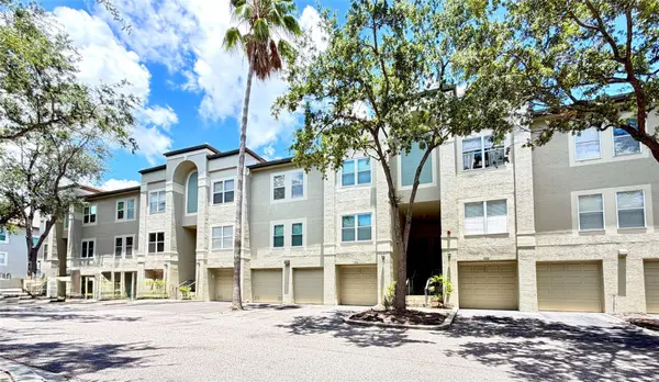 724 CORAL REEF DR, Tampa, FL 33602