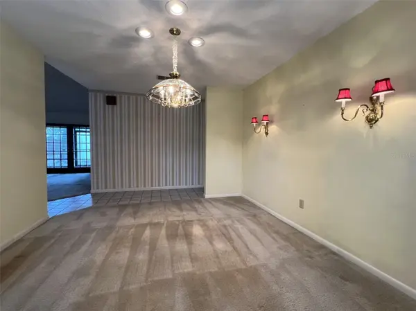 6328 N QUEENSWAY DR, Temple Terrace, FL 33617