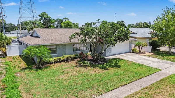 3369 HUNT CLUB DR, Clearwater, FL 33761