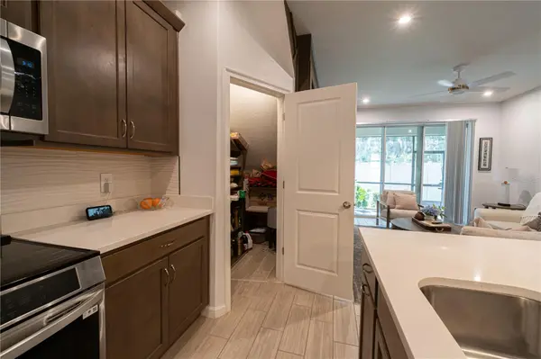 3216 MOONLIT LILY PL, Brandon, FL 33511