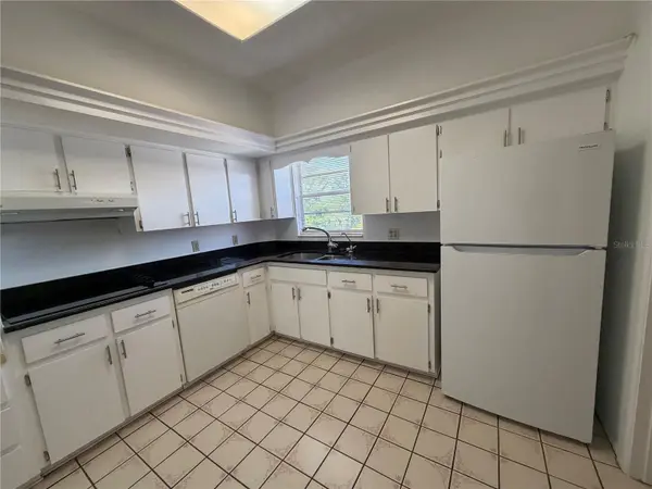 2383 NETHERLANDS DR #57, Clearwater, FL 33763