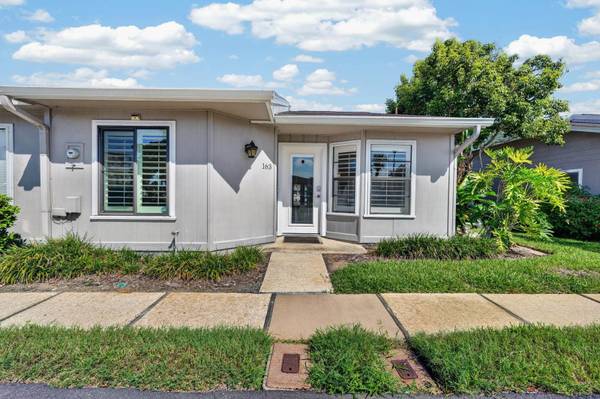 163 BREEZEWAY CT, New Smyrna Beach, FL 32169