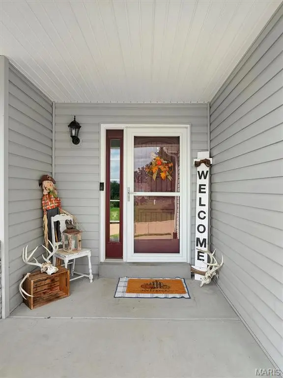 181 Hidden Valley WAY, Winfield, MO 63389