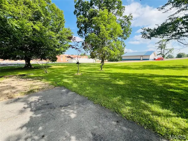 138 W Schumaker AVE, Puxico, MO 63960