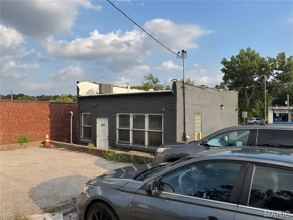 8411 Olive BLVD, University City, MO 63132