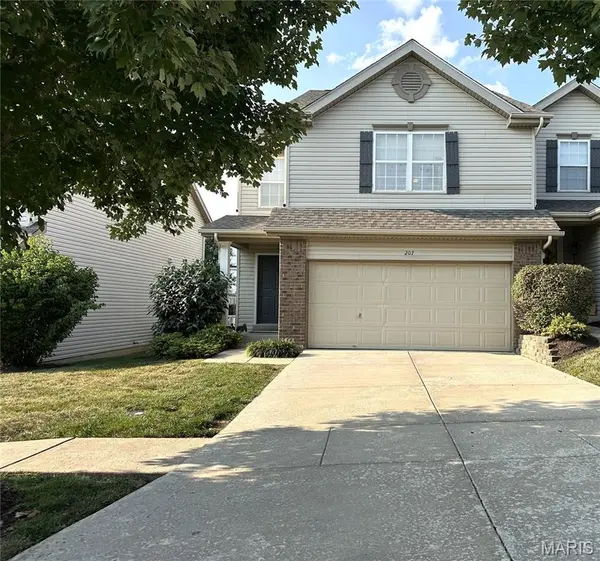 207 Shady Rock LN, O'fallon, MO 63368