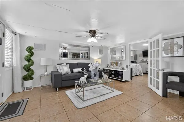 7139 Theodore AVE, St Louis, MO 63136