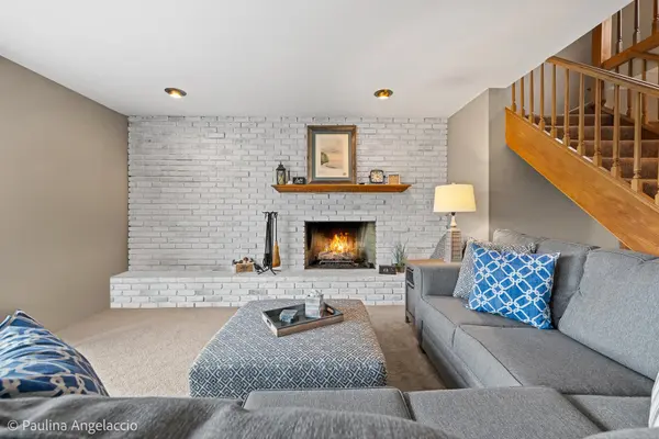 422 E Russell ST #422-424, Barrington, IL 60010