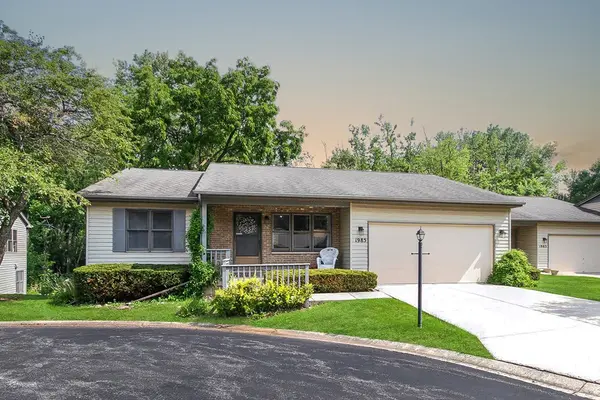 1985 Sandy Creek DR #1985,  Elgin,  IL 60123