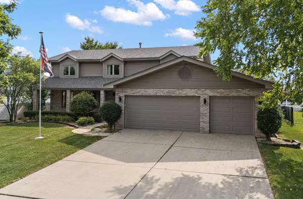 1028 Kylemore CT, Lockport, IL 60441