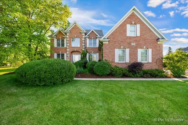 7N494 Foxglove CT, St. Charles, IL 60175