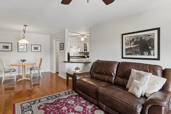 6670 S Brainard AVE #409, Countryside, IL 60525