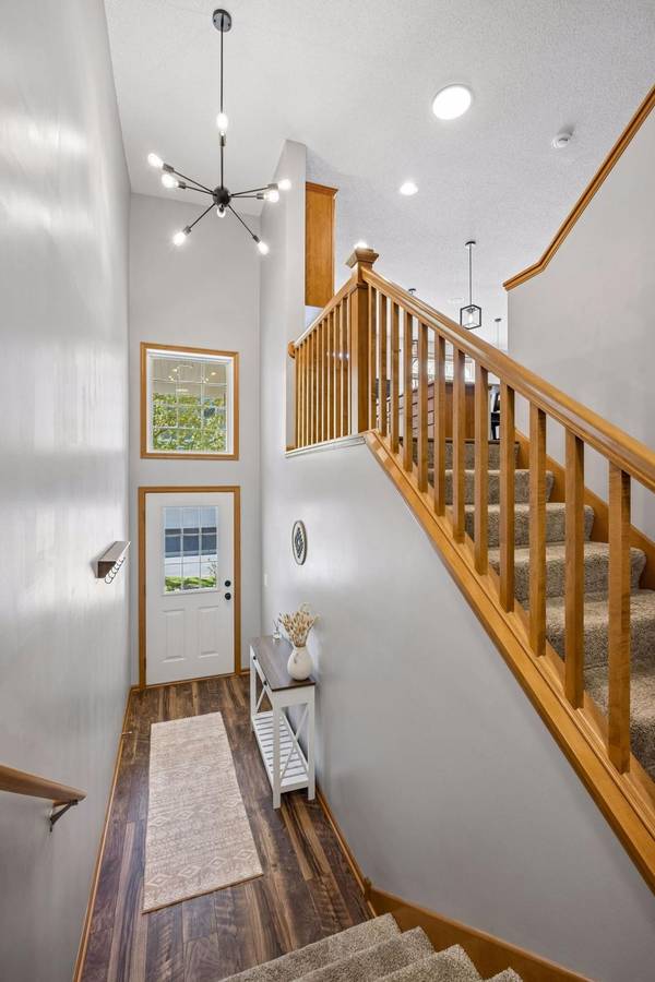 8467 Emery Pkwy N #903, Champlin, MN 55316