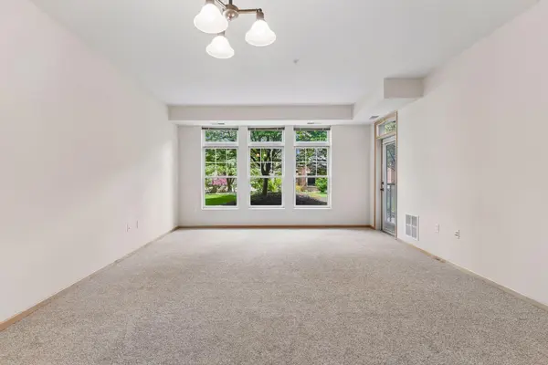 7100 Metro BLVD #104, Edina, MN 55439